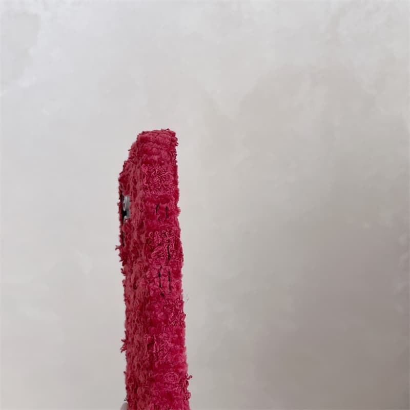 Angora Red Fuzzy Phone Case fo - огляд і ціна Apple Iphone 15